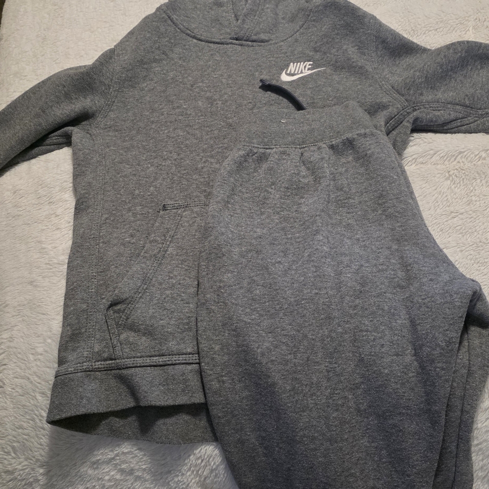 Nike Heather Gray Tracksuit